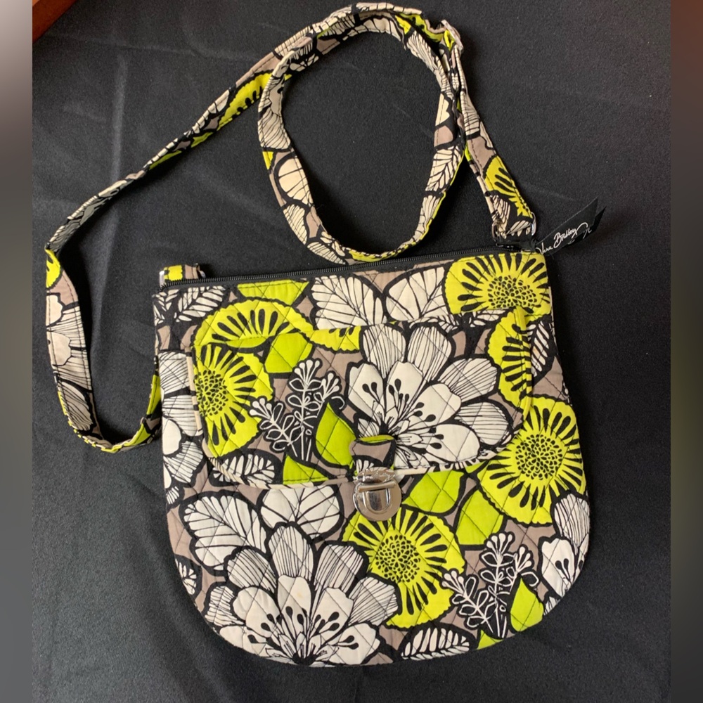 Vera Bradley Women’s Purse Bag. Green & White Like New.